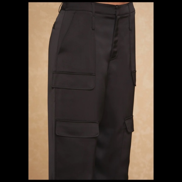 Noli satin Milan cargo pants black size 4 - Picture 4 of 4